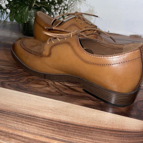 G.H. Bass & Co. Leather Oxford Dress Shoes Size 11.5M Tan Cognac Brown Cap Toe main image 4